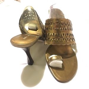 Nine West Pancho Open-Ring Toe 9-1/2 M. Super sexy